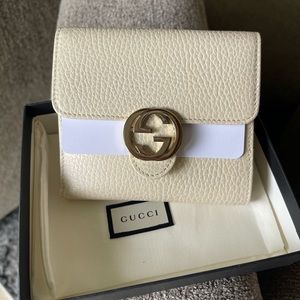 BRAND NEW white Gucci women’s wallet